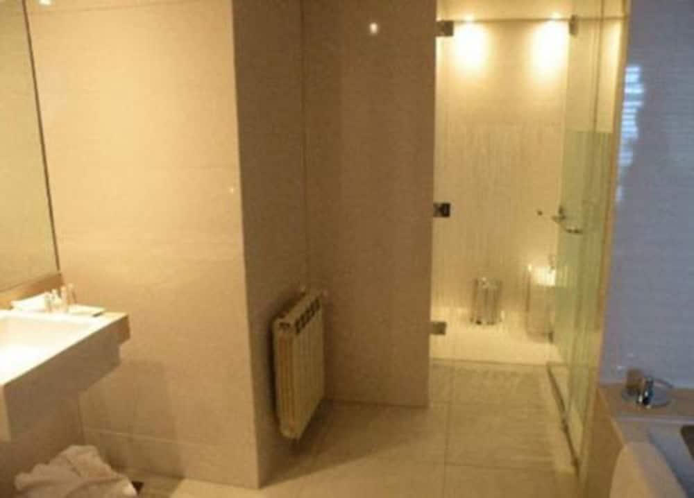 Hotel Dreams Del Estrecho Punta Arenas Exterior photo